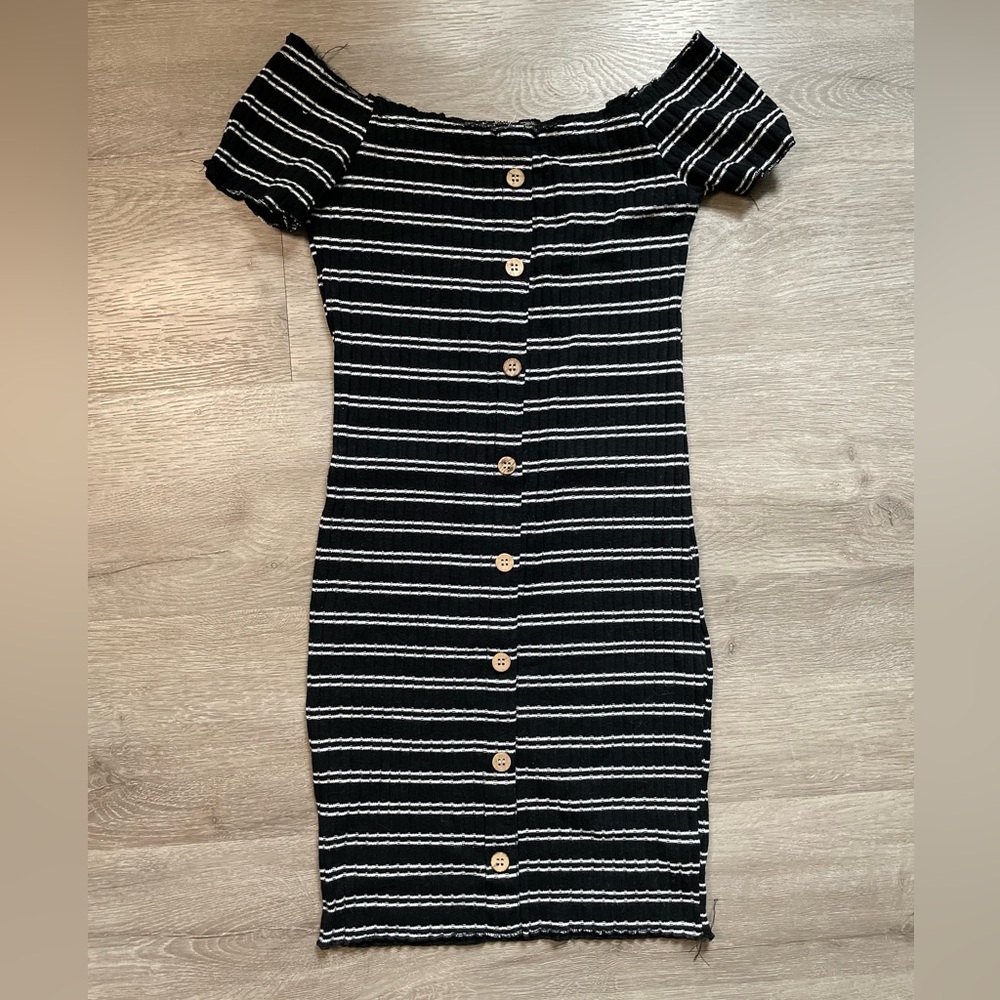 Streetwear Society cute body hugger small dress